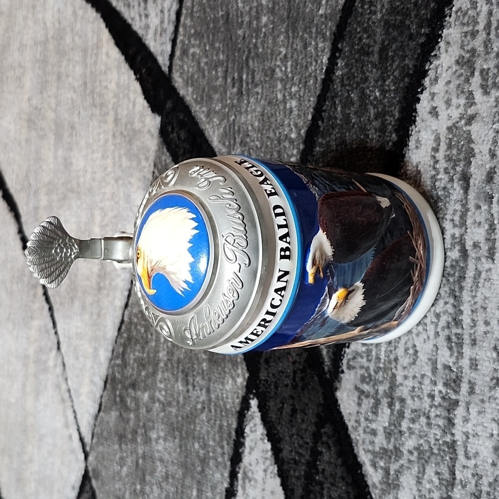 ANHEUSER-BUSCH 1999 THE AMERICAN BALD EAGLE STEIN SPRING SERIES COLLECTOR